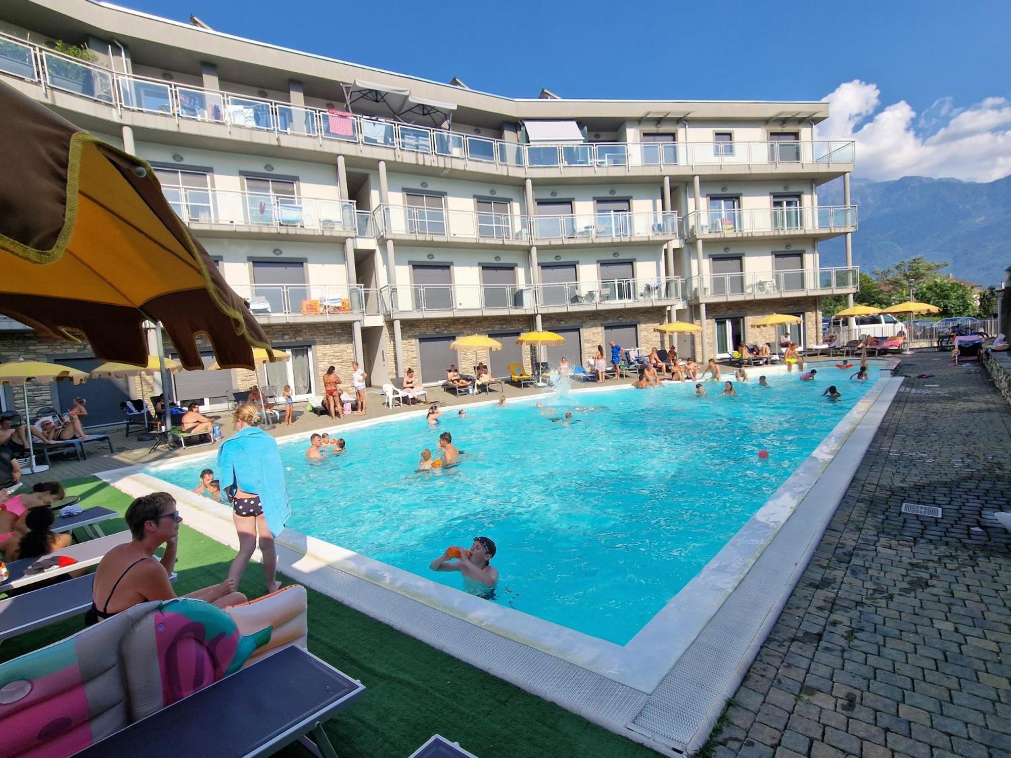 Hotel Residence Alessandra โดมาโซ ภายนอก รูปภาพ